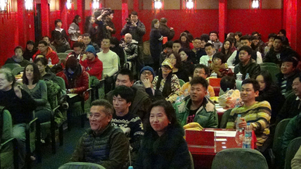 小劇場聯(lián)盟辦首屆交流會，戲劇從業(yè)者齊聚獻(xiàn)計獻(xiàn)策